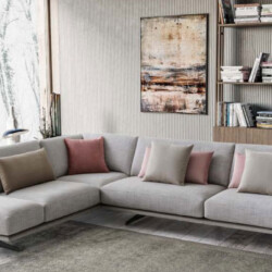 Una zona giorno luminosa e rilassante: una delle tante soluzioni di Arredamento completo per la casa a Belluno firmato Pronto casa